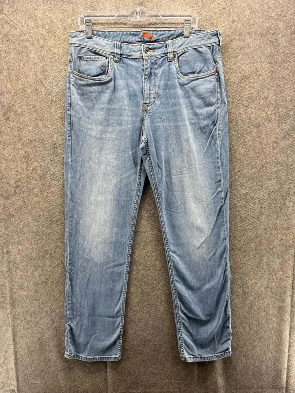 Tommy Bahama Jeans Mens 36 Light Wash Blue Relaxed Straight Stretch Denim